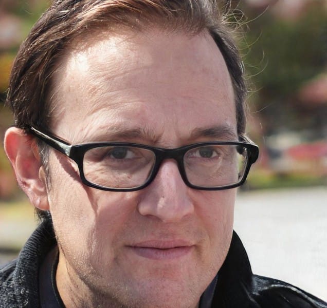 Oliver Bennett